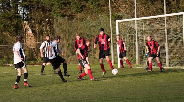 他经常通过 他经常通过